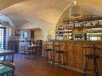 Atmosphère du Restaurant La Poterne à Saint-Jean-de-Maurienne - n°8