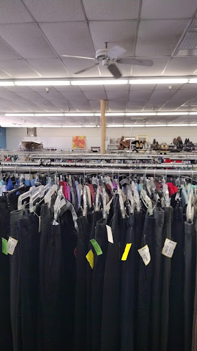 Non-Profit Organization «Society of St. Vincent de Paul - Mesa Thrift Store», reviews and photos, 2352 W Main St, Mesa, AZ 85201, USA