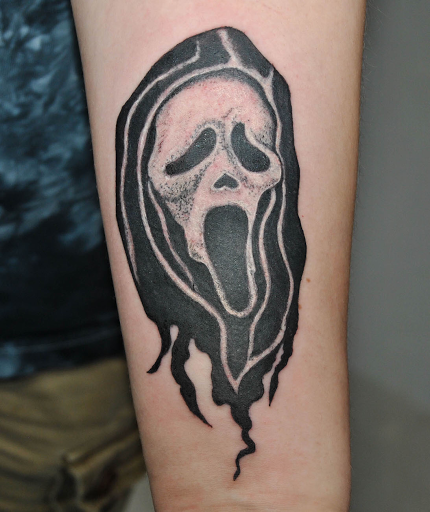 Explore heart and rose tattoo ideas, creative tattoo ideas in Saint Petersburg, available at Phoebus Tattoos