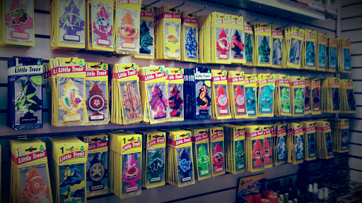 Car Wash «Magnolia Car Wash & Detail Center», reviews and photos, 910 W Magnolia Blvd, Burbank, CA 91506, USA