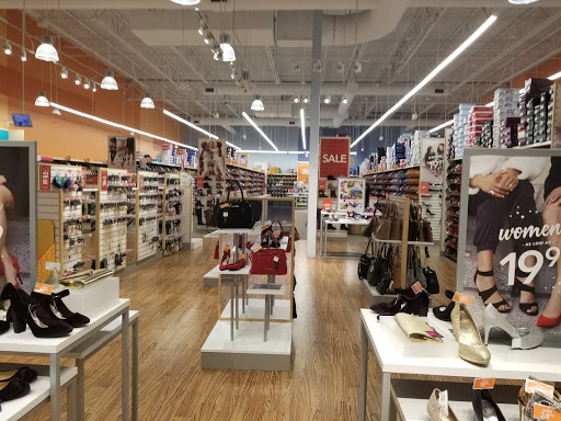 Shoe Store «Payless ShoeSource», reviews and photos, 608 Centerview Blvd, Kissimmee, FL 34741, USA