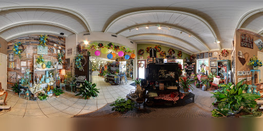 Florist «West And Witherspoon Florist/Gift Shop», reviews and photos, 2500 S Virginia St, Hopkinsville, KY 42240, USA