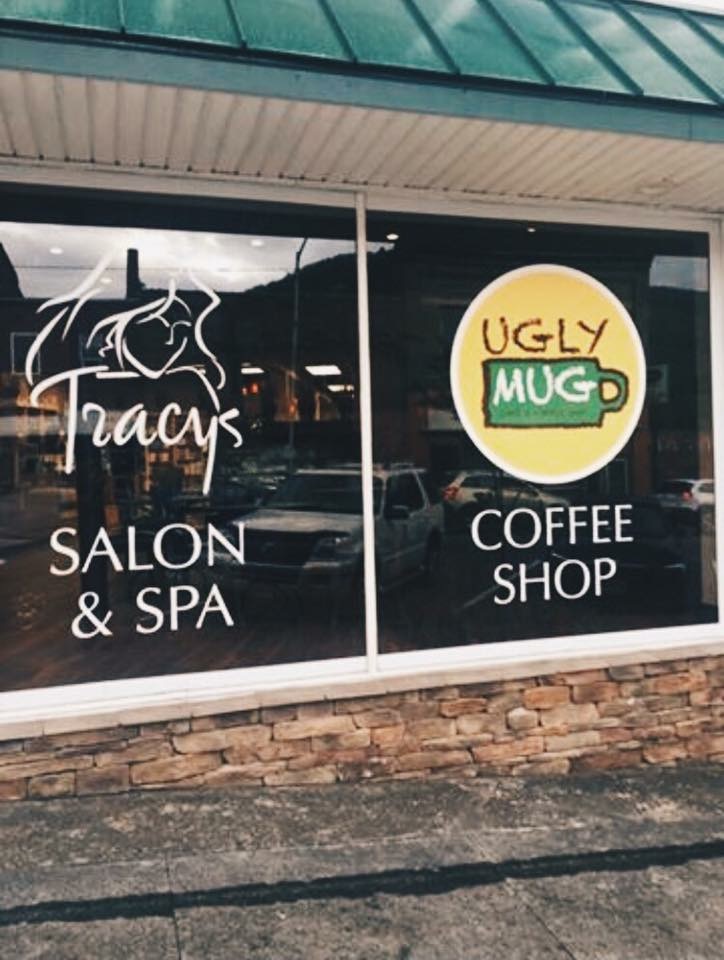 Tracy’s Salon 24219