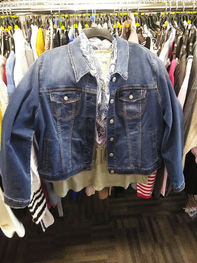 Shopping Mall «Rivercrest Shopping Center», reviews and photos, 13120 Rivercrest Dr, Crestwood, IL 60445, USA