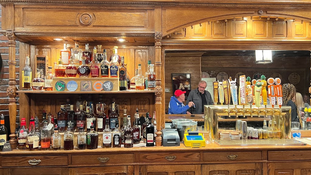 Tomcat Bourbon & Brew House 41101