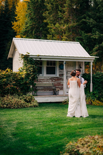 Lovejoy Images | Leavenworth-Chelan-Spokane | Wedding & Portrait Photographer