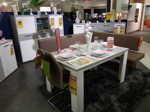 Geschäfte, um benutzerdefinierte Tische zu kaufen Munich