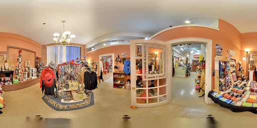 Boutique «Merchants At Cokers», reviews and photos, 401 Wilson Ave, Tullahoma, TN 37388, USA