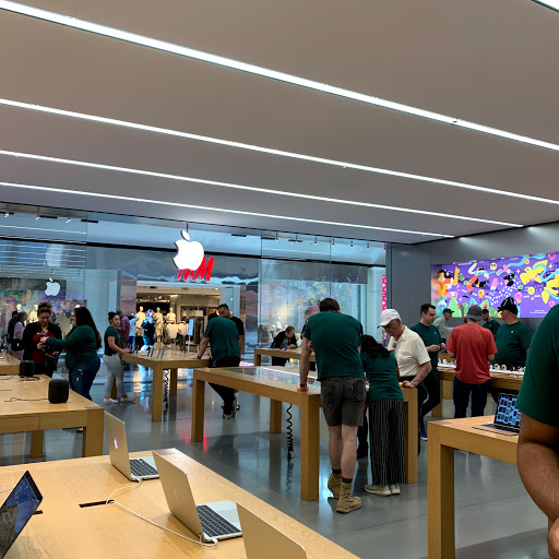 Computer Store «Apple Washington Square», reviews and photos, 9585 SW Washington Square Rd, Tigard, OR 97223, USA