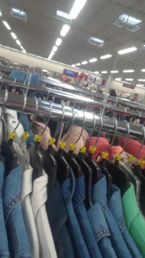 Clothing Store «Burlington Coat Factory», reviews and photos, 3671 N Freeway Blvd, Sacramento, CA 95834, USA