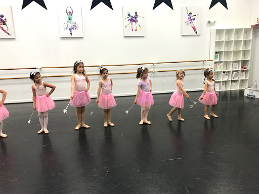 Dance School «Chris Collins Dance Studio», reviews and photos, 5408 Eisenhower Ave, Alexandria, VA 22304, USA