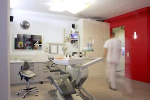 Dr. Manolakis Dental Clinic image