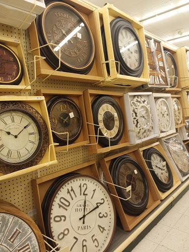 Craft Store «Hobby Lobby», reviews and photos, 840 E Rollins Rd, Round Lake Beach, IL 60073, USA