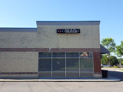 Cell Phone Store «T-Mobile», reviews and photos, 2545 Sheila Ln, Richmond, VA 23225, USA