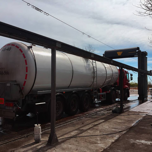 Agro Gas Truck - Lavado de Camiones a Mano en Constantí, Tarragona