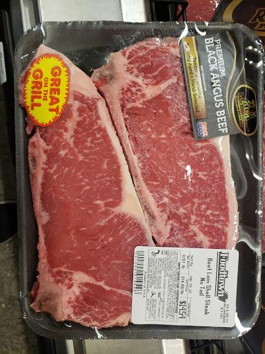 Grocery Store «Foodtown of Williamsburg», reviews and photos, 159 N 3rd St, Brooklyn, NY 11211, USA