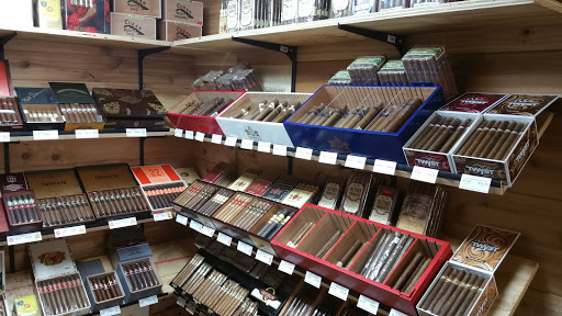 Tobacco Shop «Smoker Friendly Tobacco & Vape #28», reviews and photos, 7640 S Meridian St, Indianapolis, IN 46217, USA