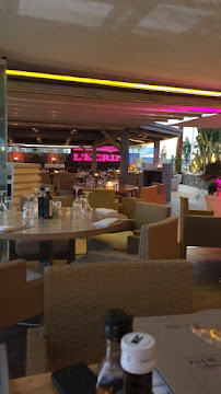 Atmosphère du Restaurant L'Écrin Plage à Cannes - n°14