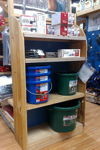 Pet Supply Store «CountryMax - Spencerport», reviews and photos, 4658 W Ridge Rd, Spencerport, NY 14559, USA