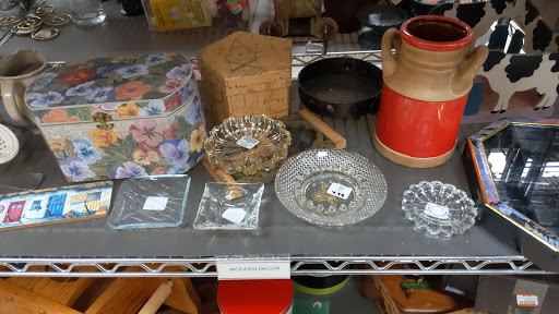 Thrift Store «Bethesda Thrift Shop», reviews and photos, 5317 S 108th St, Hales Corners, WI 53130, USA