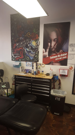 Tattoo Shop «Pain For Sale Tattooing», reviews and photos, 865 28th St SE, Grand Rapids, MI 49507, USA