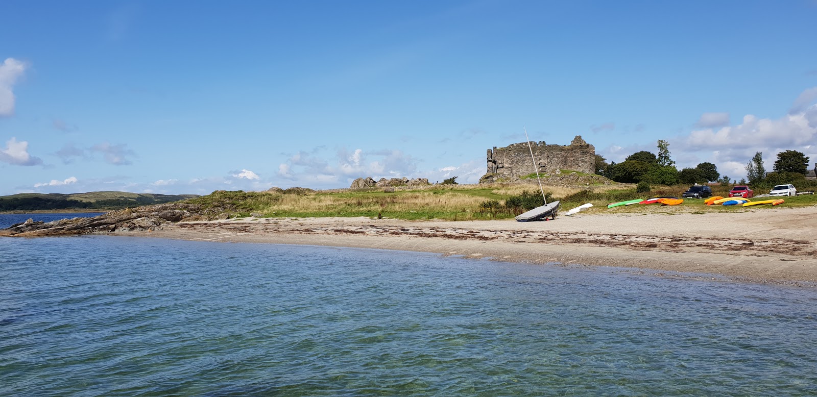 Castle Sween Beach'in fotoğrafı çok temiz temizlik seviyesi ile