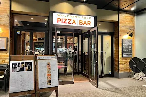 Wolfgang Puck Pizza Bar image