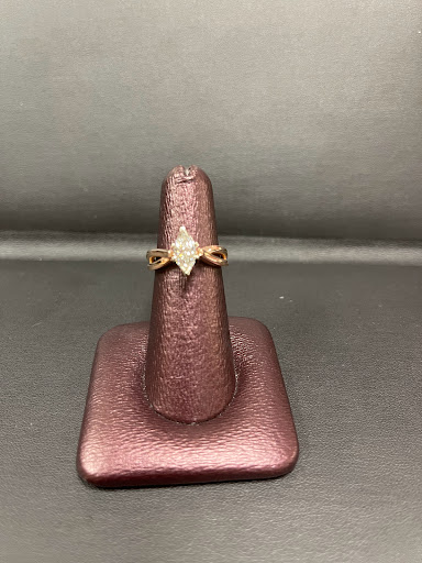 Jewelry Store «DeAngelos Jewelry», reviews and photos, 3900 Pelandale Ave #70, Modesto, CA 95356, USA