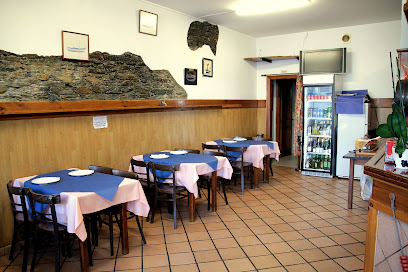 Restaurante La Montañesa del Muelle - P.º del Muelle, 15, 33700 Luarca, Asturias, Spain