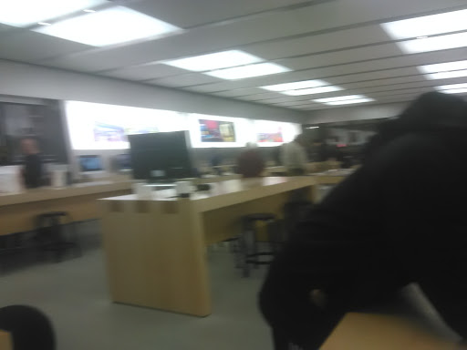 Computer Store «Apple Cherry Hill», reviews and photos, 2000 NJ-38, Cherry Hill, NJ 08002, USA