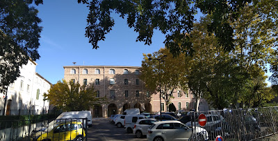Parking De La Mairie à Pézenas