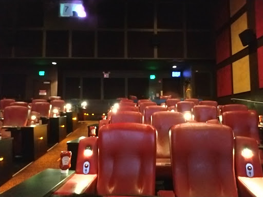 Movie Theater «AMC DINE-IN Menlo Park 12», reviews and photos, 55 Parsonage Rd #390, Edison, NJ 08837, USA