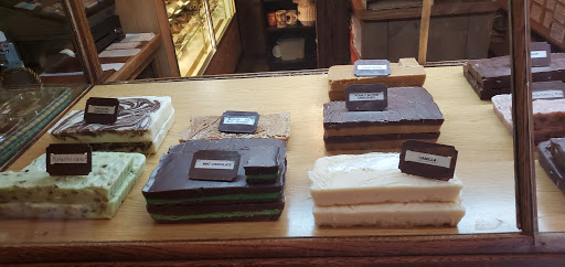 Antique Store «Old Country Store & Emporium», reviews and photos, 26 Otis St, Mansfield, MA 02048, USA