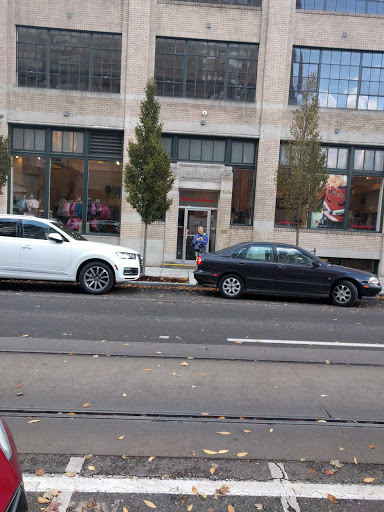 Baby Clothing Store «Hanna Andersson», reviews and photos, 327 NW 10th Ave, Portland, OR 97209, USA