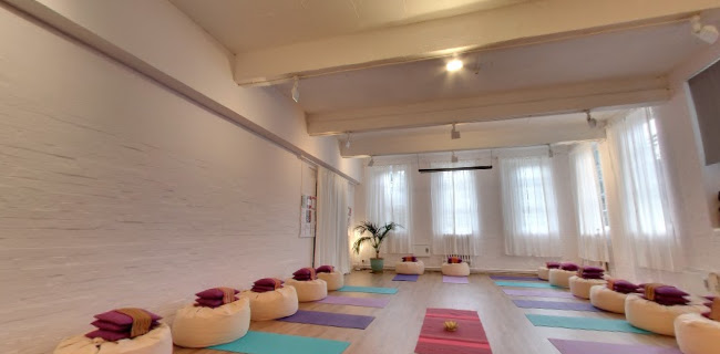 Reviews of Active Birth Centre in Bournemouth - Yoga studio