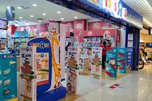 Toys“R”Us - 1 Utama Shopping Centre image