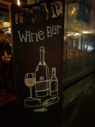 Wine Bar «Venice Beach Wines», reviews and photos, 529 Rose Ave, Venice, CA 90291, USA