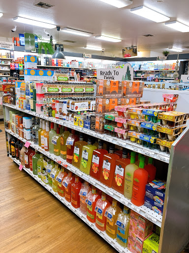 Liquor Store «Grants Pass Liquor Stores», reviews and photos, 210 SE 8th St, Grants Pass, OR 97526, USA