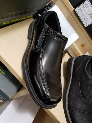 Shoe Store «DSW Designer Shoe Warehouse», reviews and photos, 2500 Central Park Ave, Yonkers, NY 10710, USA