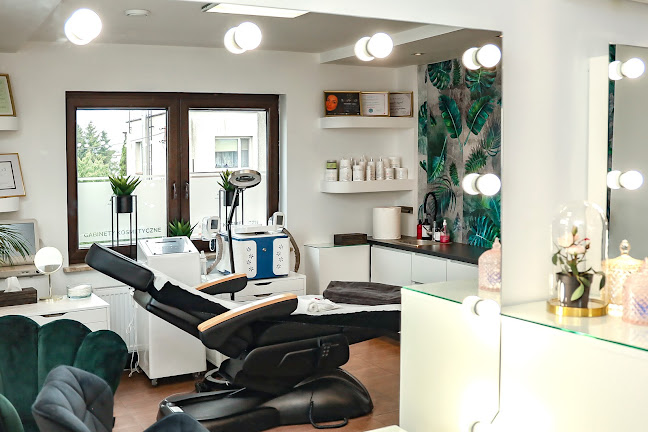 Opinie o Akademia Wizerunku w Grudziądz - Salon fryzjerski