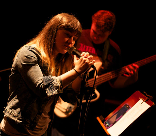 Singing lessons Oldham