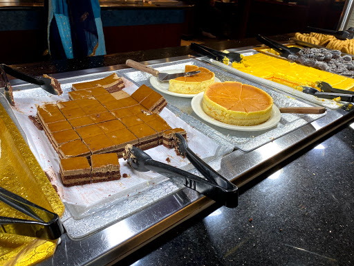 Shopping Mall «Prospect Plaza Shopping Center», reviews and photos, 18-54 Kane St, West Hartford, CT 06101, USA