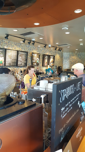 Coffee Shop «Starbucks», reviews and photos, 2104 Airport Fwy, Bedford, TX 76022, USA