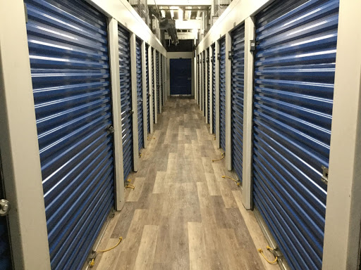 Self-Storage Facility «Life Storage», reviews and photos, 232 S Lake St, Aurora, IL 60506, USA