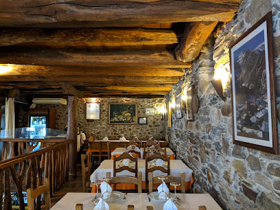 Restaurante Las Cuadras - C. Tras la Cava, 2, 24401 Ponferrada, León, Spain