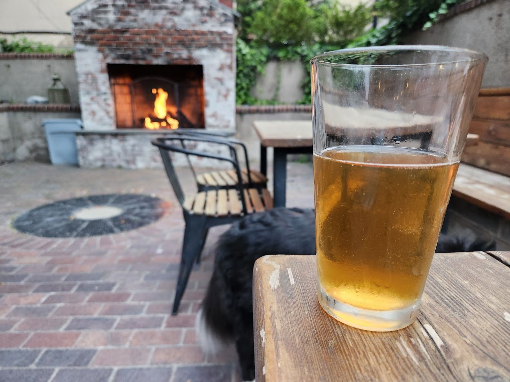 The Charleston House 14604