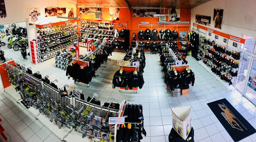 Magasin de pièces et d'accessoires pour motos Moto Axxe Mont-de-Marsan | Vincent Motos Saint-Pierre-du-Mont