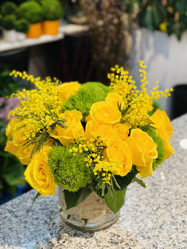 Florist «Scarsdale Flower Boutique», reviews and photos, 7 Harwood Ct, Scarsdale, NY 10583, USA