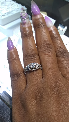 Jewelry Store «The Jewelry Exchange», reviews and photos, 36175 Plymouth Rd, Livonia, MI 48150, USA