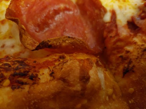 Pizza Restaurant «Schmizza Pub & Grub Broadway», reviews and photos, 628 NE Broadway St, Portland, OR 97232, USA